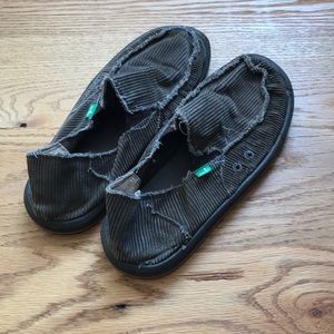 Sanuk slides size 9 in brown